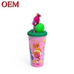 OEM 3D Koleksi Desainer Mainan Custom Anda Sendiri Plastik Cup 3D Kartun Minum Cup
