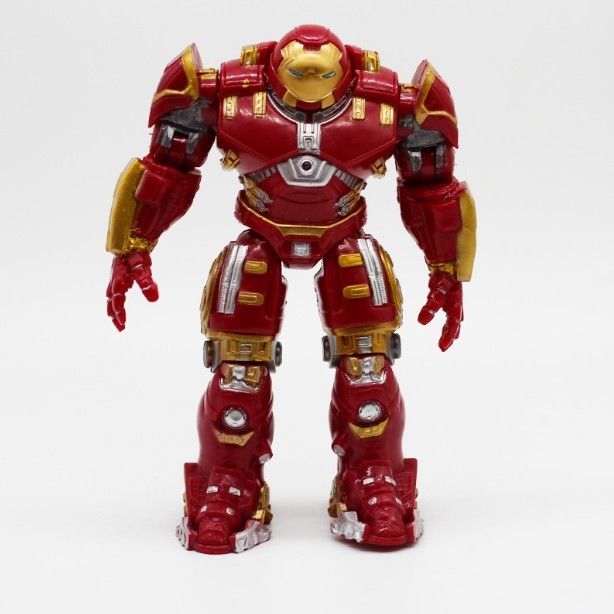 Custom Hero Man Joints Movable Dolls Mark With LED Light PVC Action Figure Toy (Toy Aksi Pria Pahlawan)