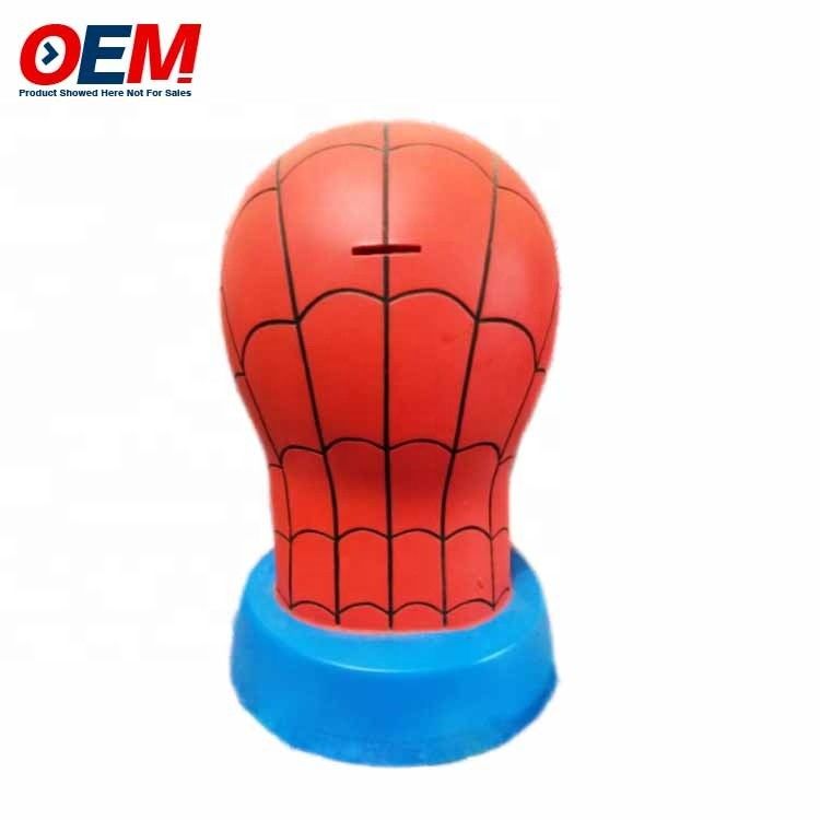 OEM pabrik membuat Kartun Plastik Coin Bank PVC Pika Dengan Kunci Kunci Piggy Bank Plastik
