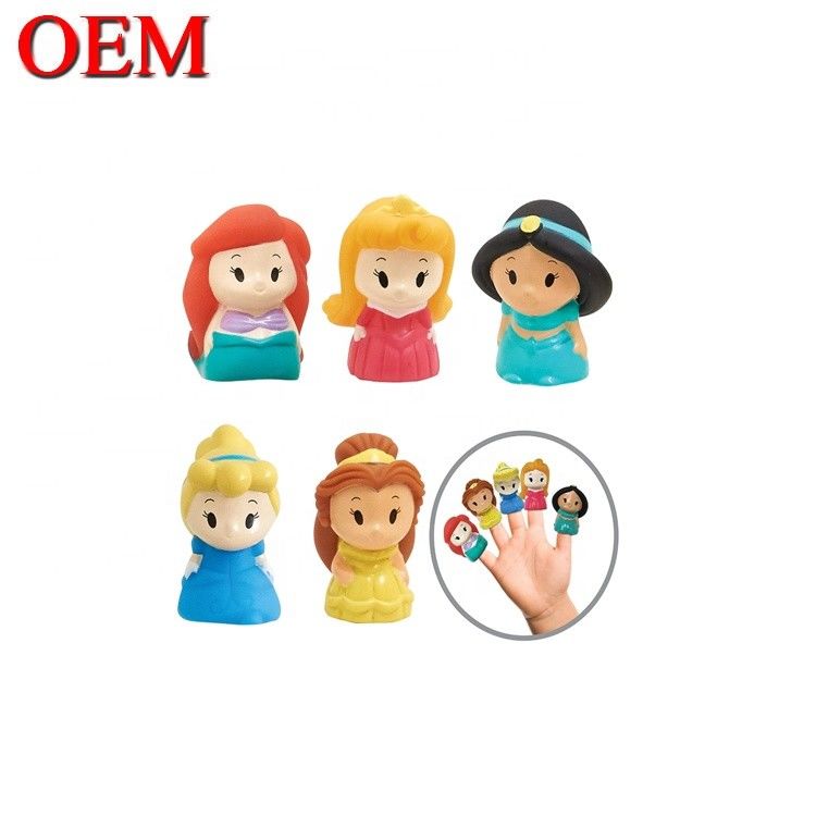 3D Plastik Figur Jari Boneka Mainan OEM Hand Play Toy Untuk Anak Custom Plastik Figur