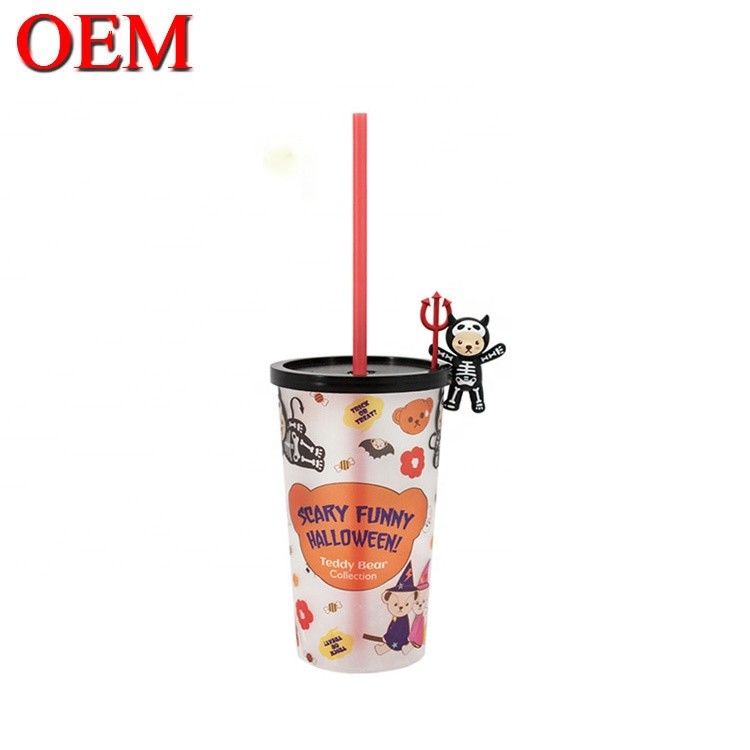 Custom Figure Double Walled Plastic Straw Cup Water Cup yang dapat digunakan kembali OEM Plastic Toy Factory