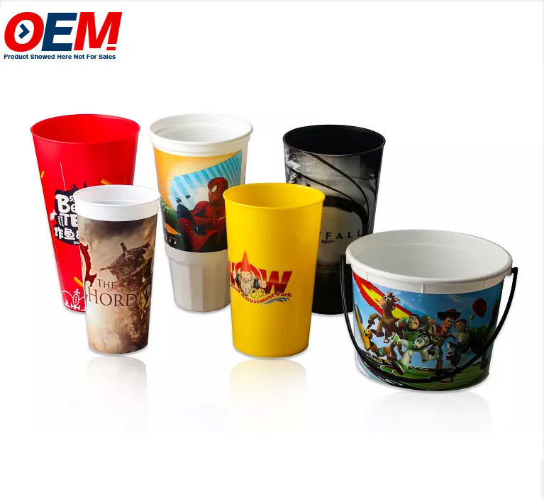 Wadah berkualitas baik OEM, wadah plastik cetak kustom kartun popcorn ember cangkir dengan tutup untuk promosi