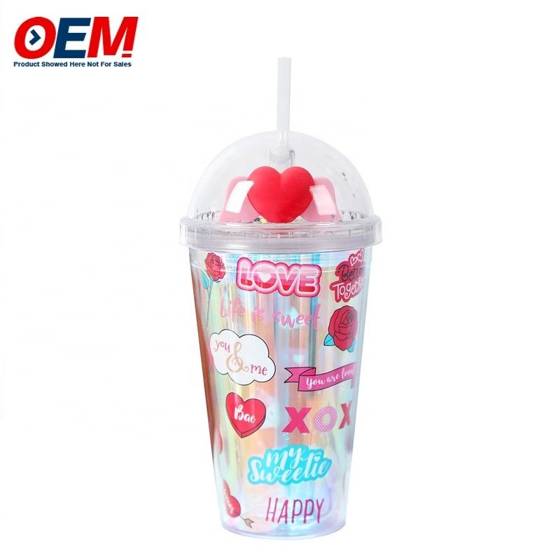 Pabrik kustom PP Double Wall Cup Dengan Jerami OEM Plastik Cup Cute Bear Water Cup