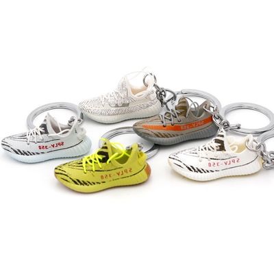 Sepatu olahraga khusus bentuk 3D Mini Sneaker Promo Keychain Bulk